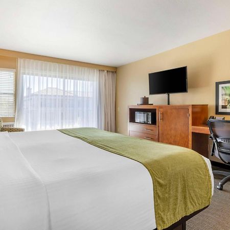 Best Western Plus Beach View Lodge Κάρλσμπαντ Εξωτερικό φωτογραφία