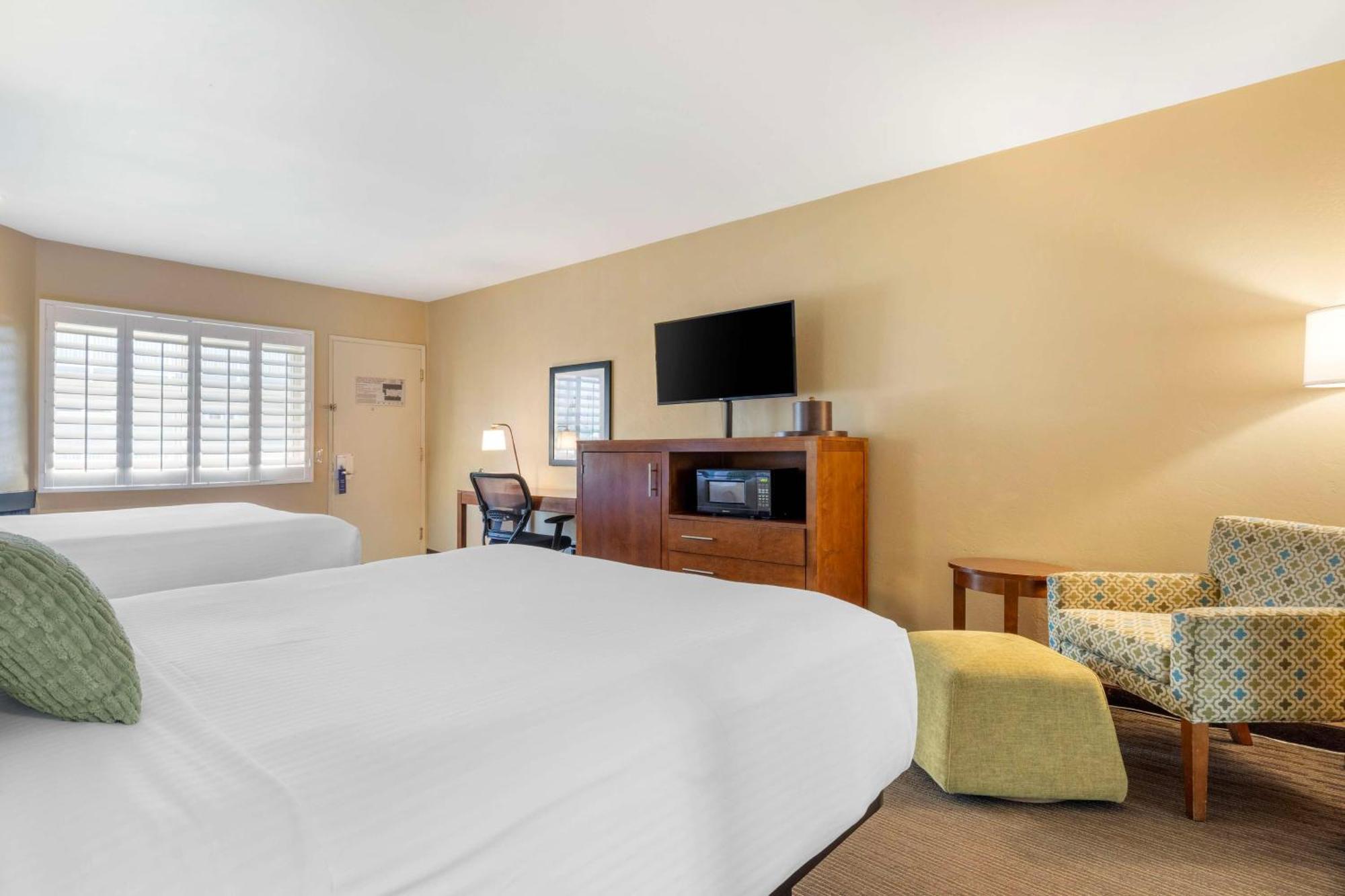 Best Western Plus Beach View Lodge Κάρλσμπαντ Εξωτερικό φωτογραφία