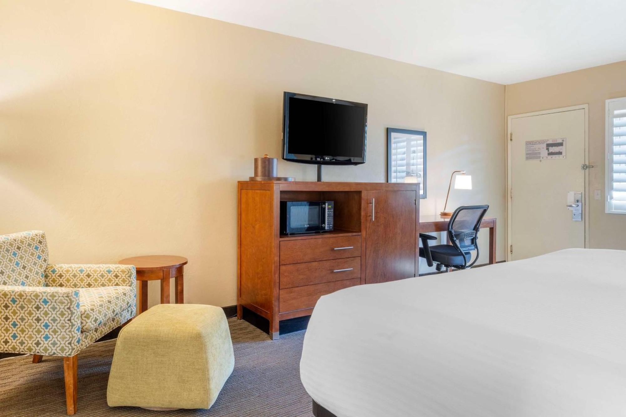 Best Western Plus Beach View Lodge Κάρλσμπαντ Εξωτερικό φωτογραφία